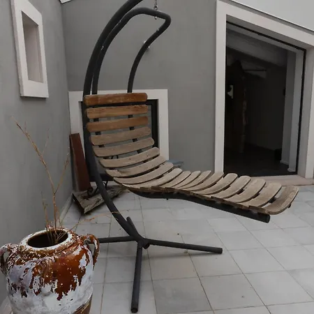 Zora Loft & Essence Apartment *
