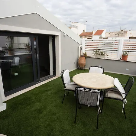 Zora Loft & Essence Apartment *